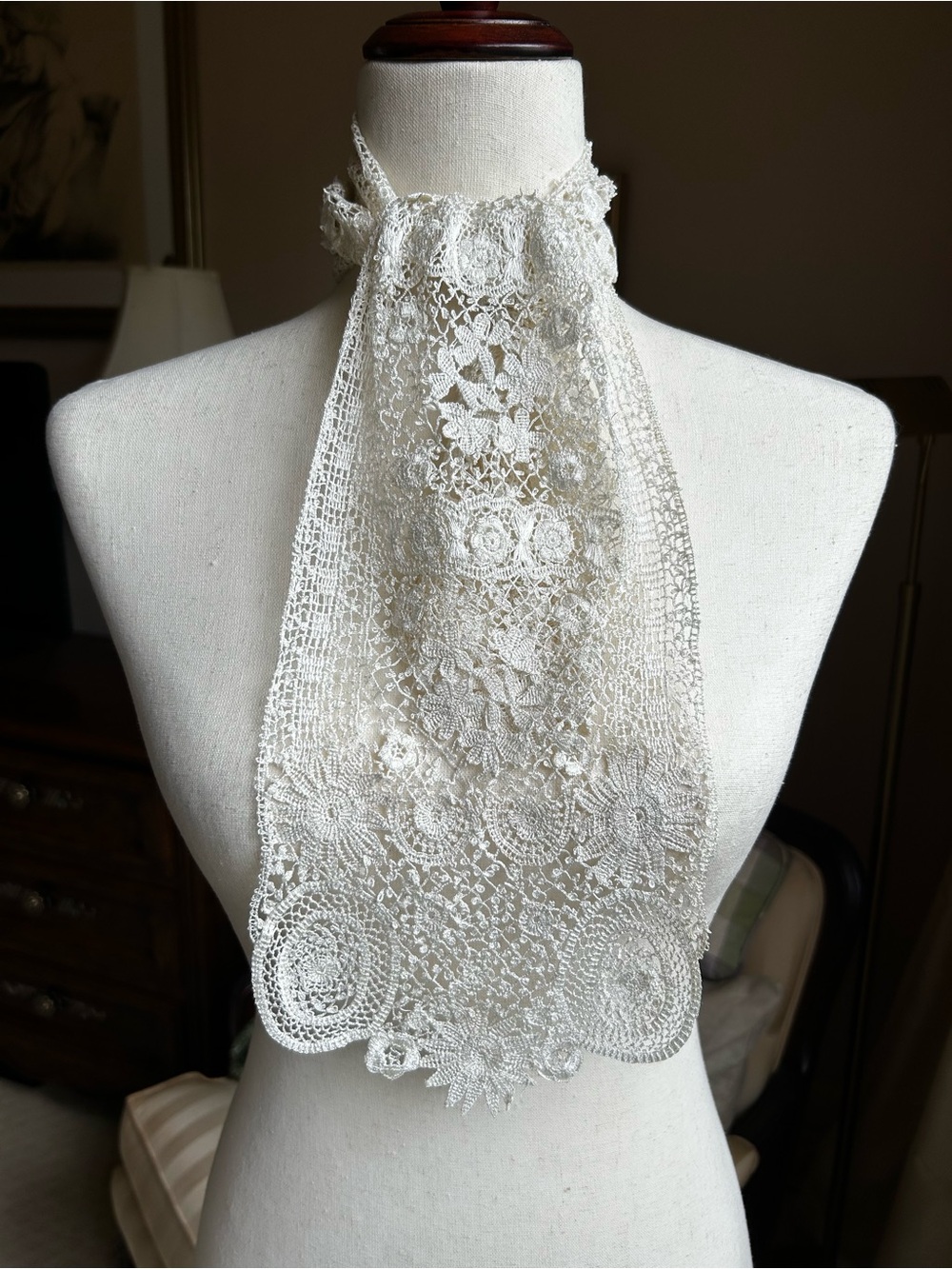 Vintage lace jabot scarf